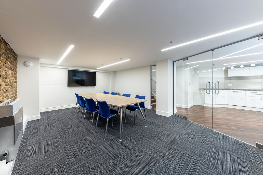 686f8a74bf69ad6d218208b5_50 southwark street 3259 meeting kit.jpg