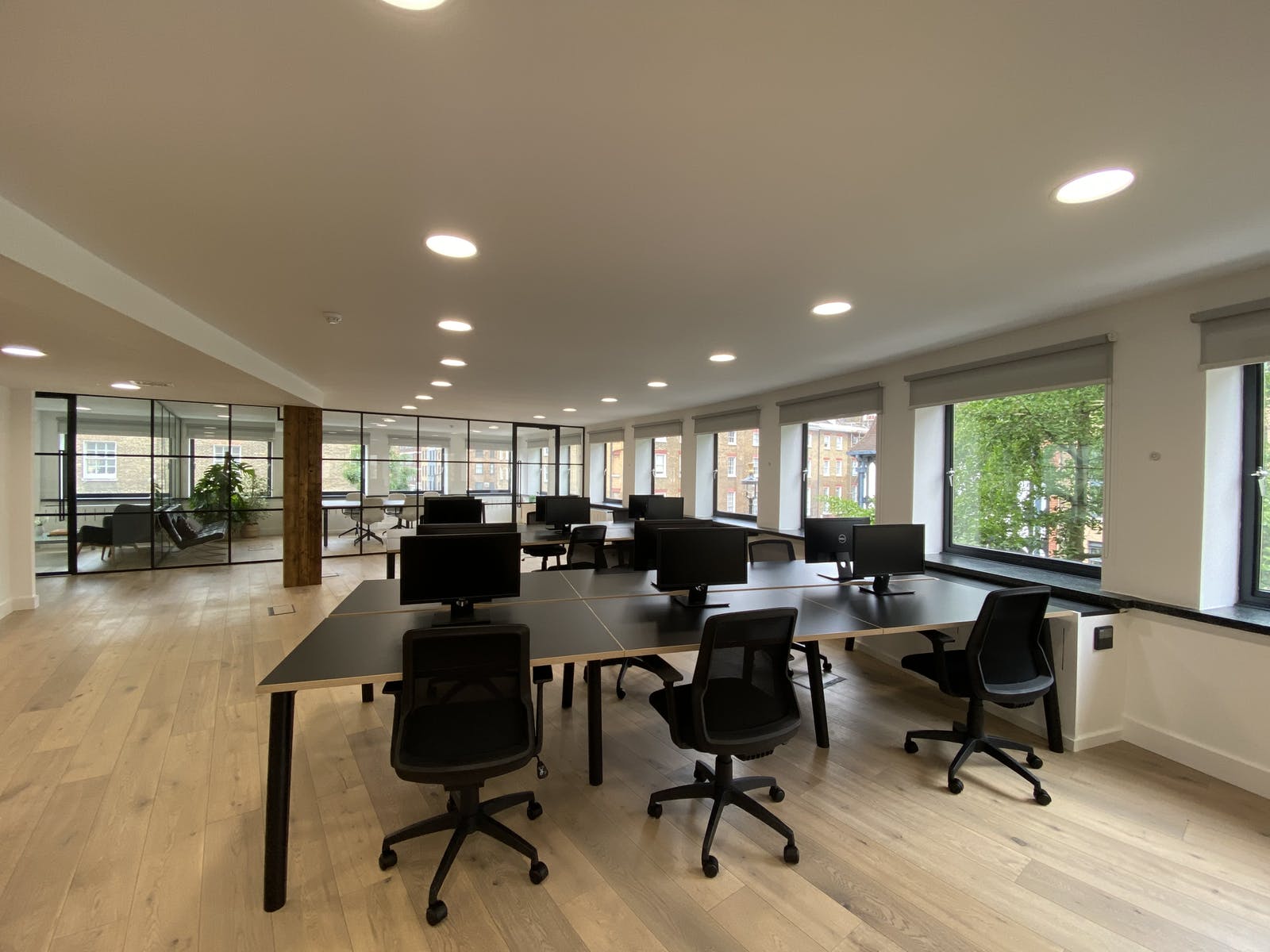 6a462f8a39cc914db67ab887_Office (1).jpg