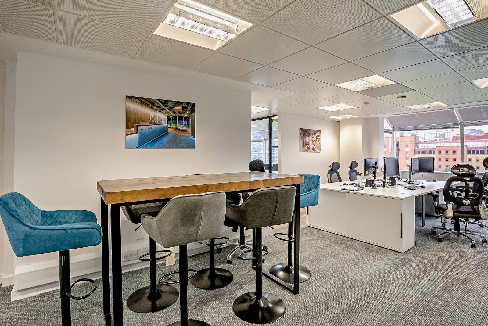 9fb16ba877a4a5fd7d2caaec7efefbb4-8626600interior13800.jpg